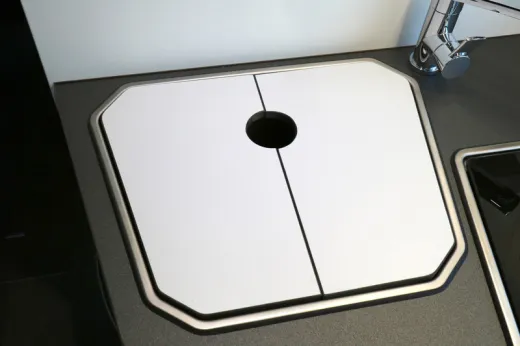 Abdeckung/Schneidebrett für Adria Axess-Modelle