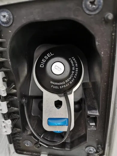 AdBlue Tankdeckel Sicherung AdBlue Tankdeckel Sicherung
