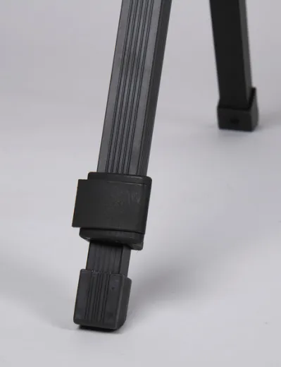 Bambus-Tisch mit Netz, Rolltisch, dunkles Aluminiumgestell