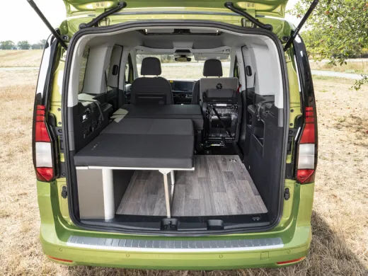 Bett mit Klappsitzbank für VW Caddy 5 L2, Weekender 2