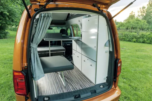 Caddy Maxi LR, als Fertiteile, weiß hochglanz, mit montierter Technik.Bj.08-2019