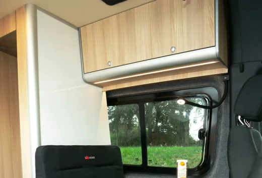 Dachhängeschrank für Mercedes Sprinter - Vorn links