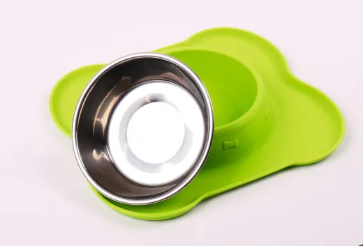 Edelstahl-Hundenapf Frida mit Silikonunterlage