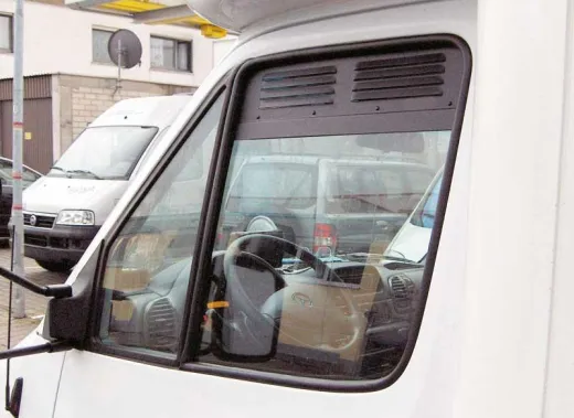 Fahrerhaus Lüftungsgitter: Be- und Entlüftung für Fahrerhaustüren