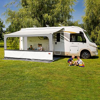 FIAMMA BLOCKER PRO 425 Frontteil mit Panorama-Fenster