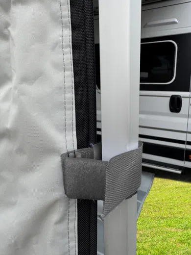 Girona - Wind-/Rainblocker - Seitenpanel, für Markisen-Auszug 250 cm, Befestigung mit Spannstangen