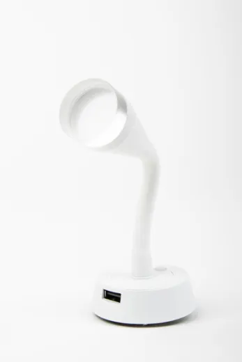 LED Spot mit flexiblen Arm und USB-Ladesteckdose