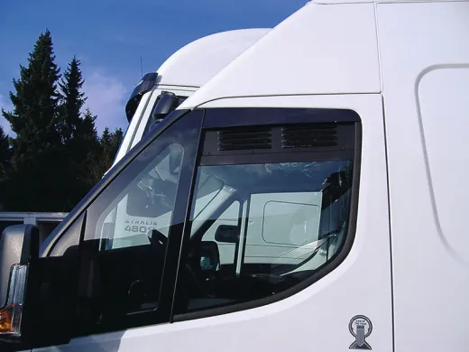 Lüftungsgitter für die Fahrerhaustür - Iveco Daily ab Bj. 2014