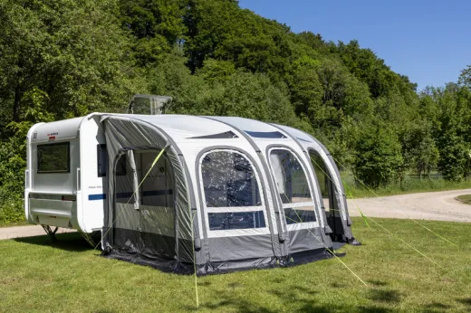 Luftvorzelt für den Ganzjahres-Einsatz