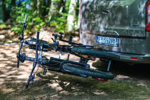 MENABO Orbit - Fahrradträger für die Anhänger-Kupplung für 2 Räder oder 2 E-Bikes