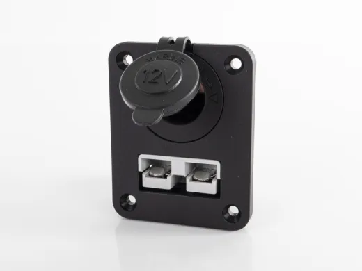 Montagepanel mit 12 V-Powersteckdose und 50 A Steckverbinder (Anderson Style)