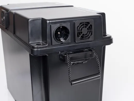 Multifunktionale Power Unit / 1024 Wh LiFePO4 Batterie / Sinus-Wechselrichter 1000 W / MPPT-Solarregler