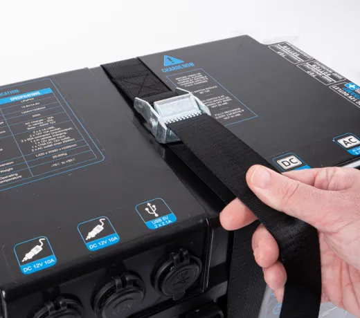 Multifunktionale Power Unit / 1024 Wh LiFePO4 Batterie / Sinus-Wechselrichter 1000 W / MPPT-Solarregler
