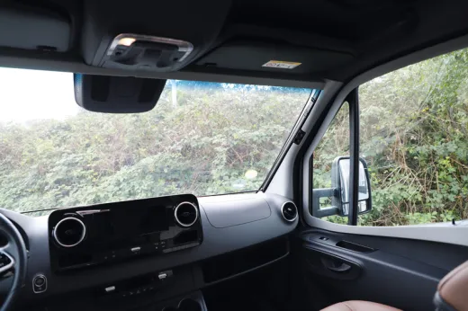 REMIfront IV Fahrerhausverdunkelung Sprinter ab 2019 m. großen Sensorgehäuse