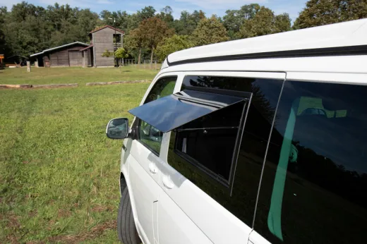 SICHERHEITSGLAS-AUSSTELLFENSTER FÜR CAMPINGBUSSE UND MAXIVANS