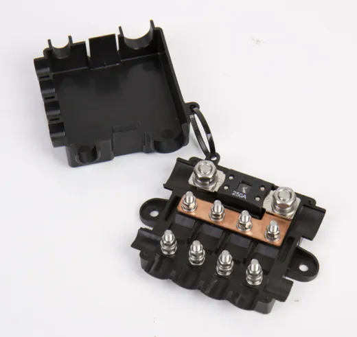 Sicherungskombination für große Verbraucher und Ladequellen