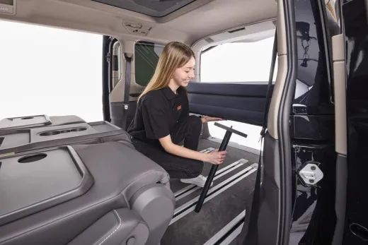 Stützfuß Set (bei 5-sitzigen Fahrzeugen) für Schlafmodul Volkswagen Multivan >202