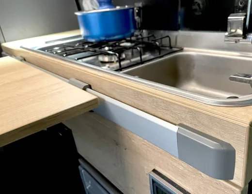 Tischgleitschiene 950mm, Alu silber, kpl. mit Wandhalter Bettposition