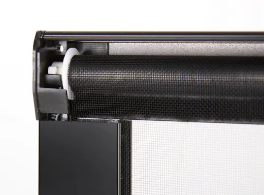 UniFrame - Fenster-Innenrahmen mit Verdunkelung und Moskitoschutzrollo