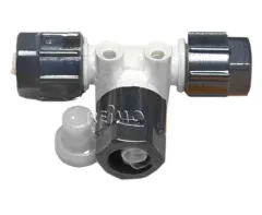 T Stück mit 3 Verschraubungen