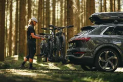 Thule EasyFold 3 - Flexibler Fahrradträger für die Anhängerkupplung für 3 Fahrräder