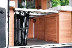 Zoombox 2, Die Staubox unter dem Bett, Höhe: 65cm, Breite: 25cm